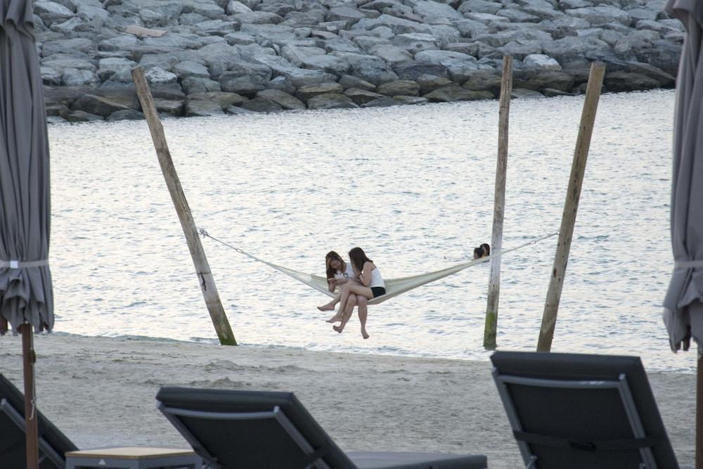 Beach Hotel Apartment Дубай Екстериор снимка