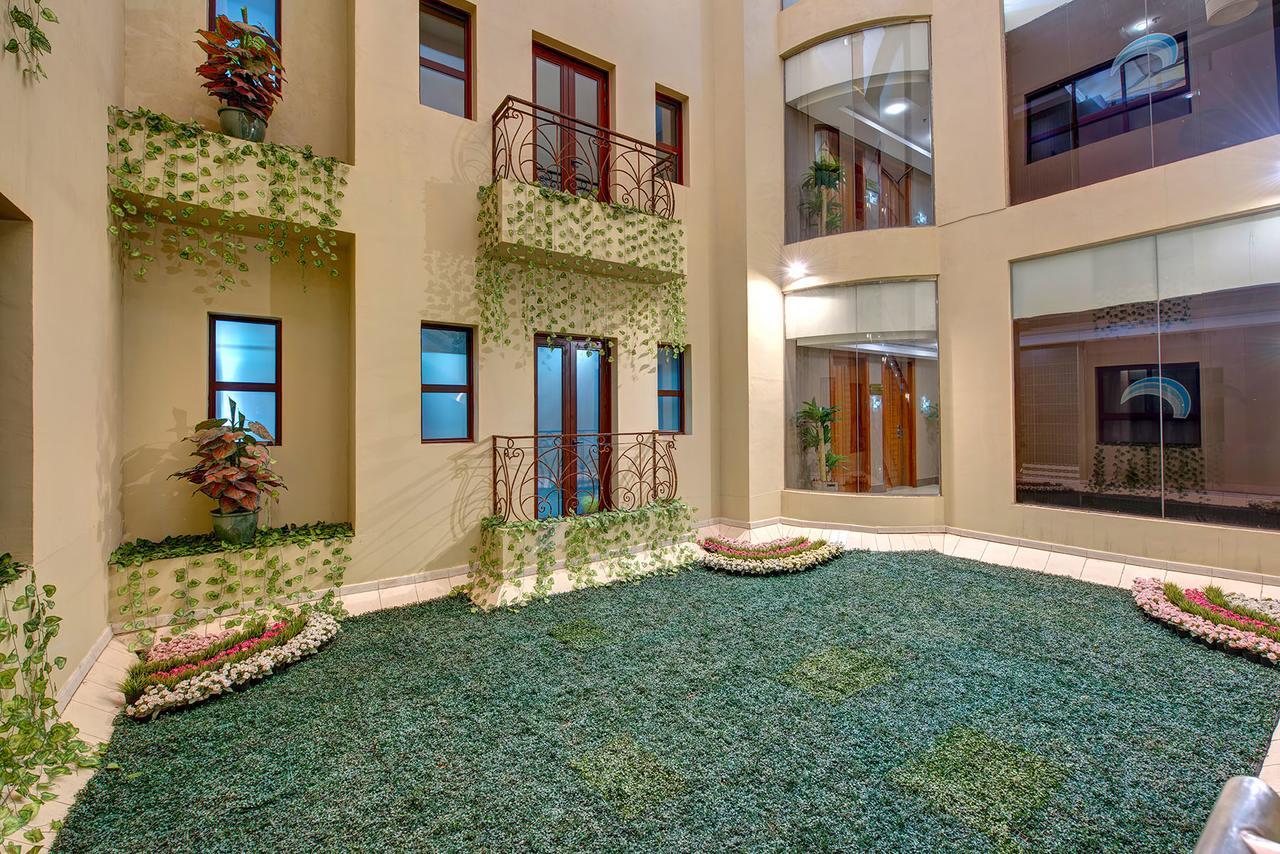 Beach Hotel Apartment Дубай Екстериор снимка