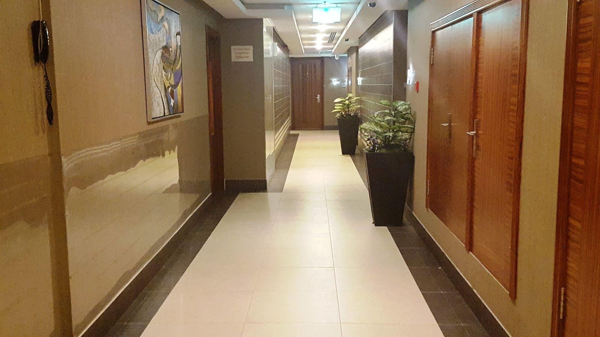 Beach Hotel Apartment Дубай Екстериор снимка